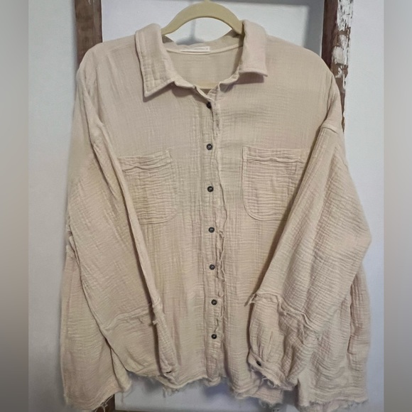 shacket - Picture 2 of 3